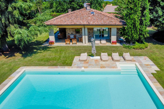 Villa singola in vendita a Gazzola