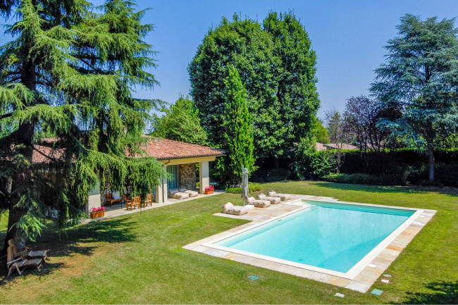 Villa singola in vendita a Gazzola