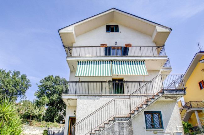 Casa Semindipendente in vendita a Cerreto Laziale