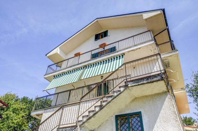 Casa Semindipendente in vendita a Cerreto Laziale