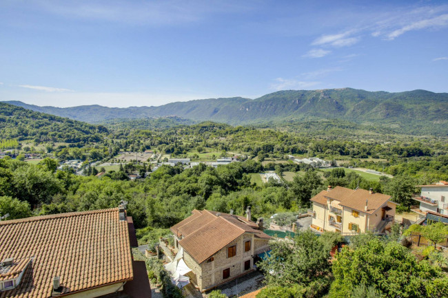 Casa Semindipendente in vendita a Cerreto Laziale