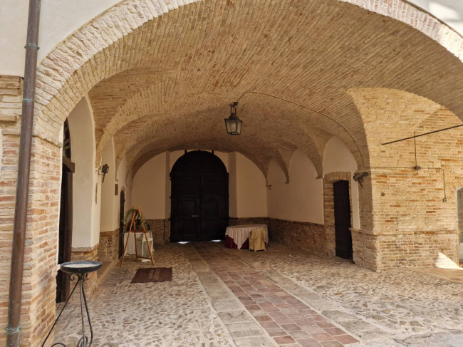Albergo/Hotel in vendita a Corropoli