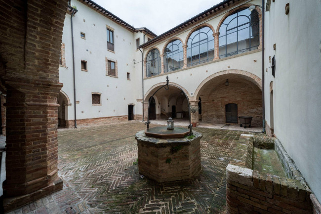Albergo/Hotel in vendita a Corropoli