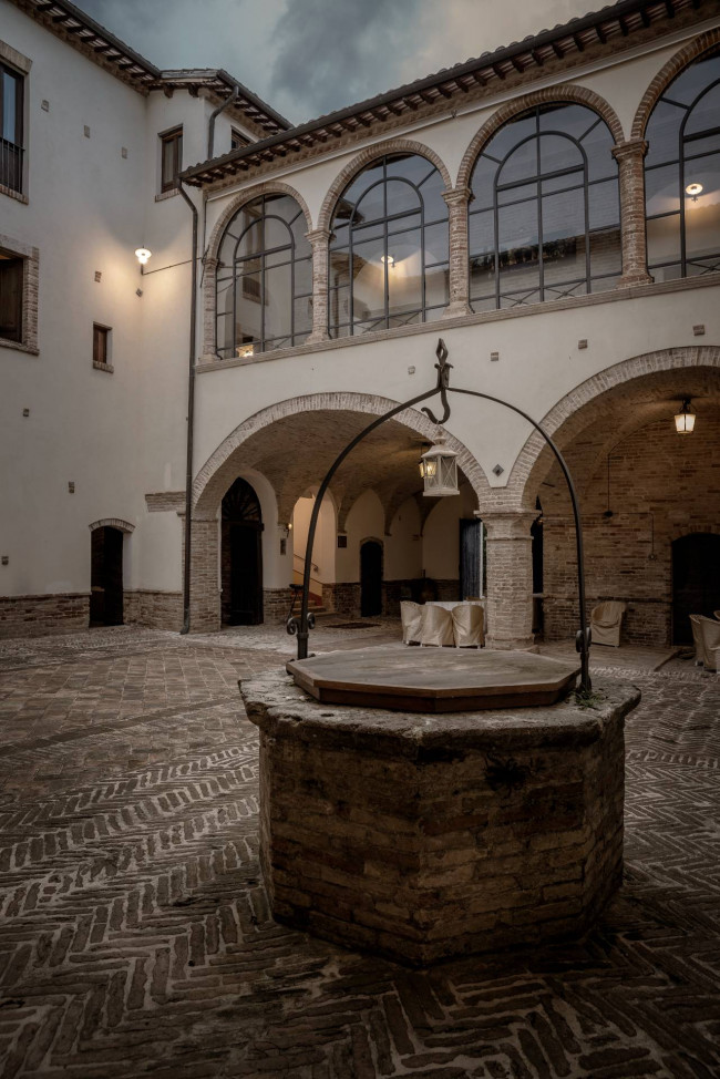 Albergo/Hotel in vendita a Corropoli