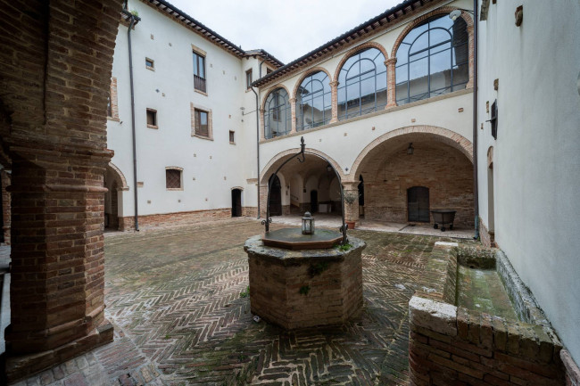 Albergo/Hotel in vendita a Corropoli
