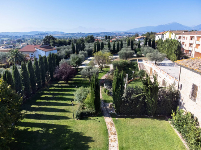 Albergo/Hotel in vendita a Corropoli