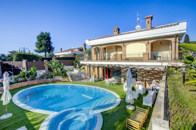 Villa in vendita a Trigoria, Roma (RM)