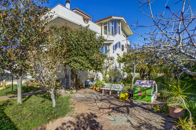 Appartamento in vendita a Ladispoli