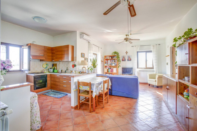 Appartamento in vendita a Ladispoli