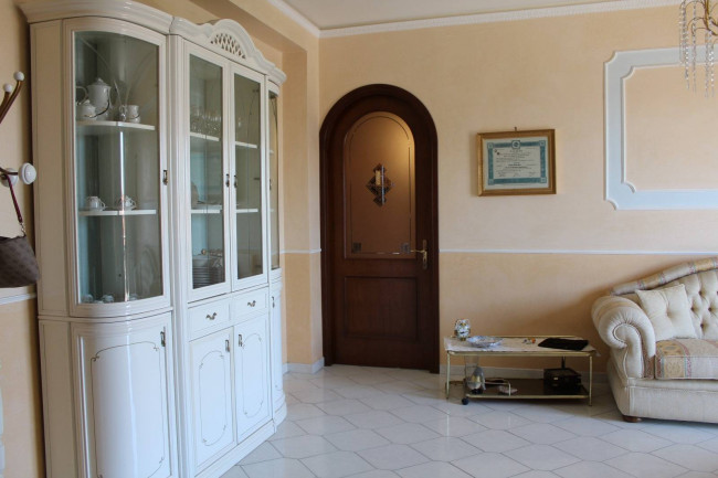 Appartamento in vendita a Aci Sant'Antonio