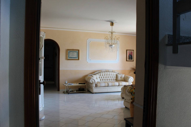 Appartamento in vendita a Aci Sant'Antonio