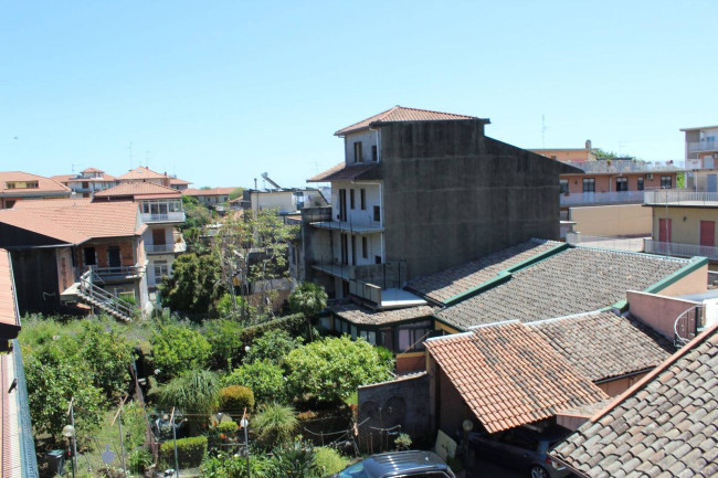 Appartamento in vendita a Aci Sant'Antonio