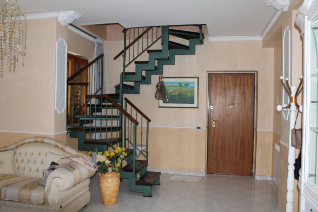 Appartamento in vendita a Aci Sant'Antonio