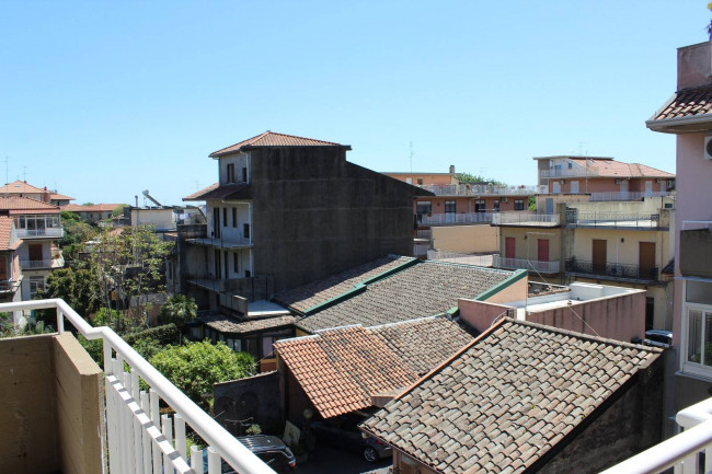 Appartamento in vendita a Aci Sant'Antonio