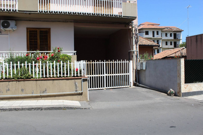 Appartamento in vendita a Aci Sant'Antonio