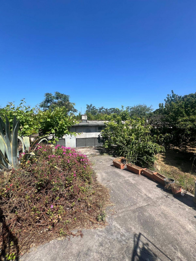 Terreno in vendita a San Giovanni la Punta