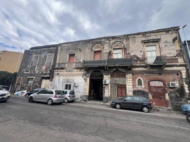 Casa Indipendente in vendita a Catania