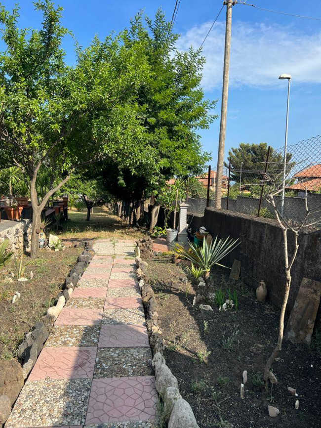 Villa singola in vendita a Nicolosi