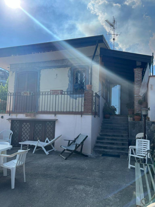 Villa singola in vendita a Nicolosi
