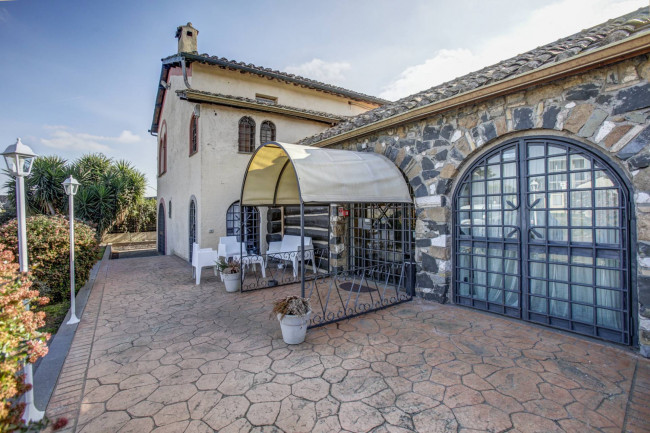 Attività Commerciale in vendita a Roma