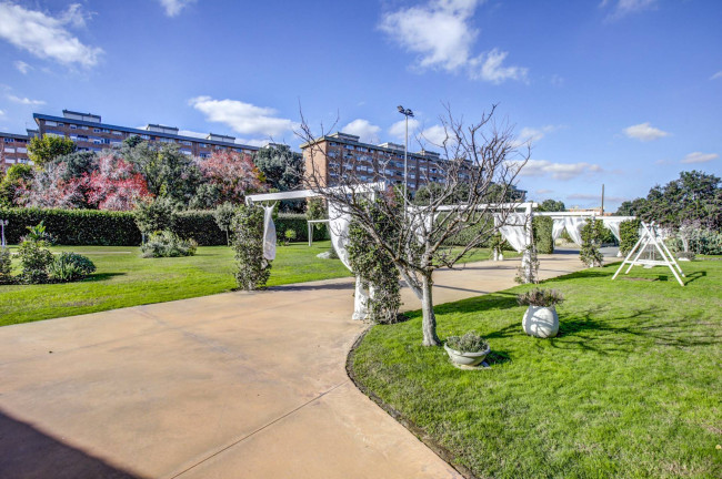 Attività Commerciale in vendita a Roma