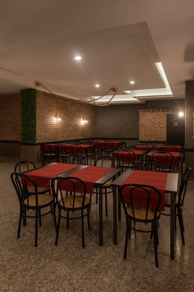 Attività Commerciale in vendita a Pomezia