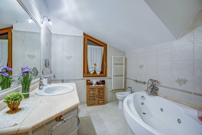 Villa singola in vendita a Pomezia