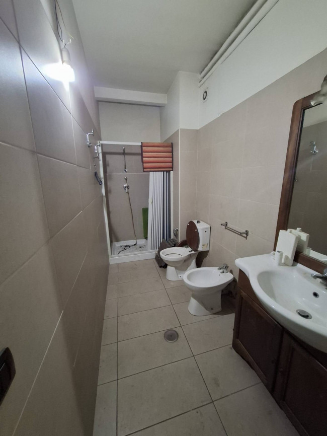 Locale Commerciale in vendita a Roma