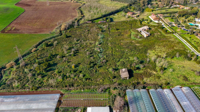 Terreno in vendita a Roma