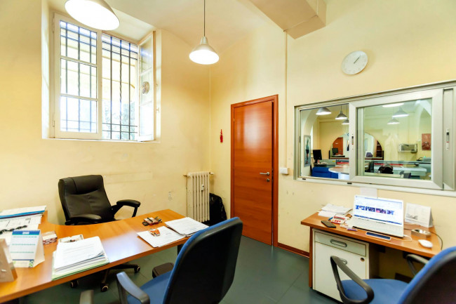 Locale Commerciale in vendita a Roma
