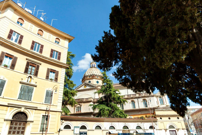 Locale Commerciale in vendita a Roma