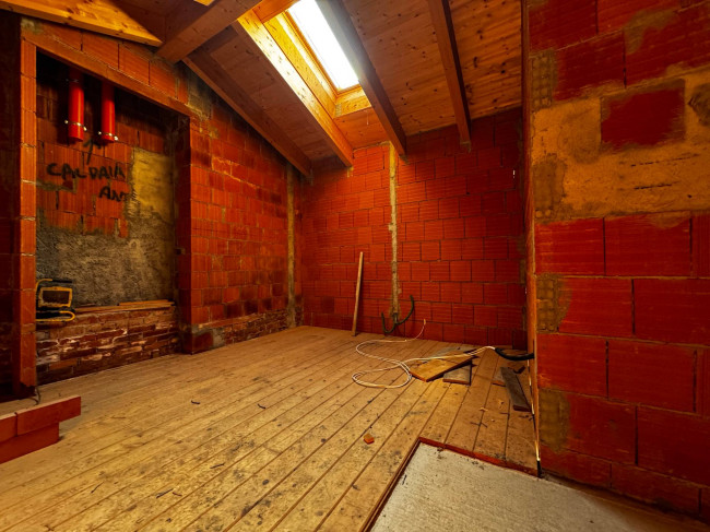 Casa Indipendente in vendita a Lainate