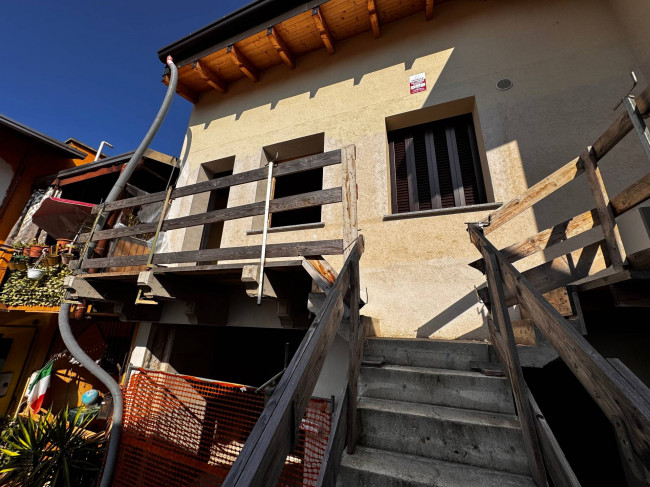 Casa Indipendente in vendita a Lainate