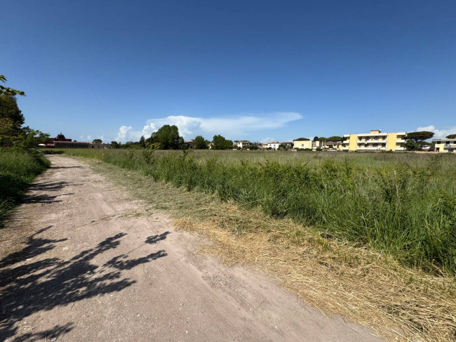 Terreno Industriale in vendita a Fiumicino