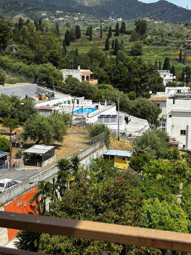 Appartamento in vendita a Giardini-Naxos