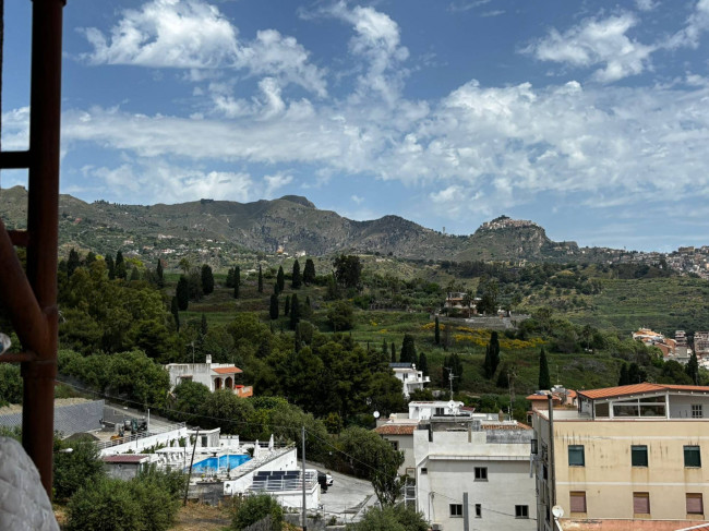 Appartamento in vendita a Giardini-Naxos