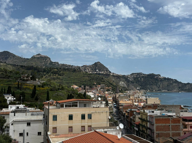 Appartamento in vendita a Giardini-Naxos
