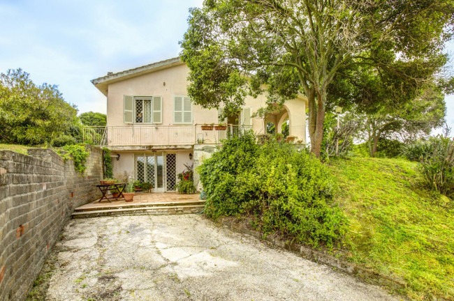 Villetta bifamiliare in vendita a Cerveteri