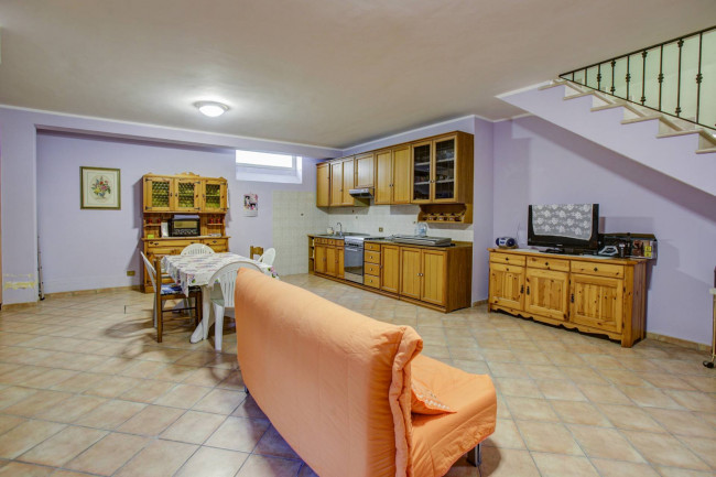 Porzione di villa in vendita a Pomezia