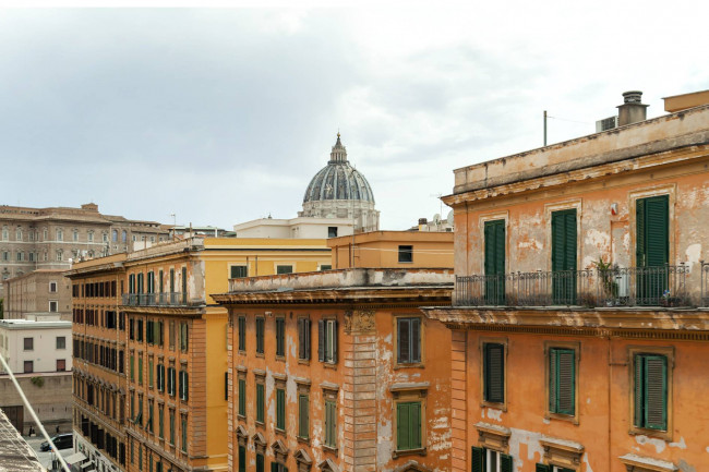 Appartamento in vendita a Roma