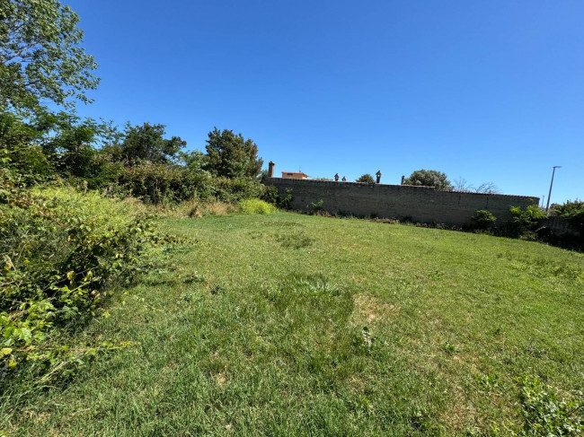 Terreno in vendita a Roma