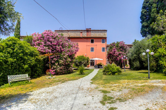 Cascina/Casale in vendita a Monsummano Terme