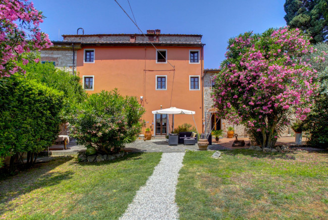 Cascina/Casale in vendita a Monsummano Terme