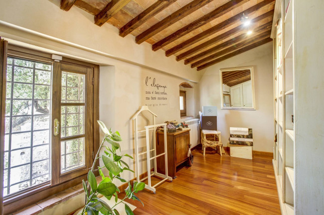 Cascina/Casale in vendita a Monsummano Terme