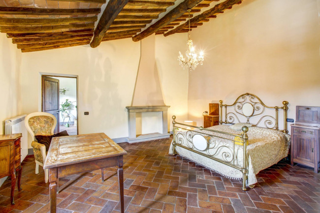 Cascina/Casale in vendita a Monsummano Terme