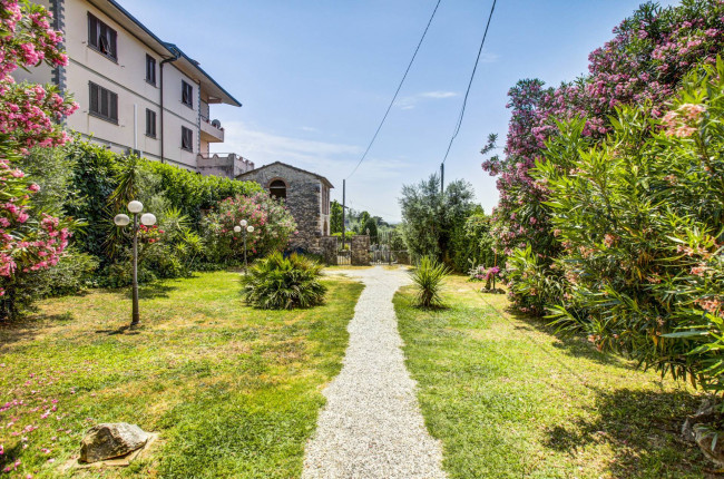 Cascina/Casale in vendita a Monsummano Terme