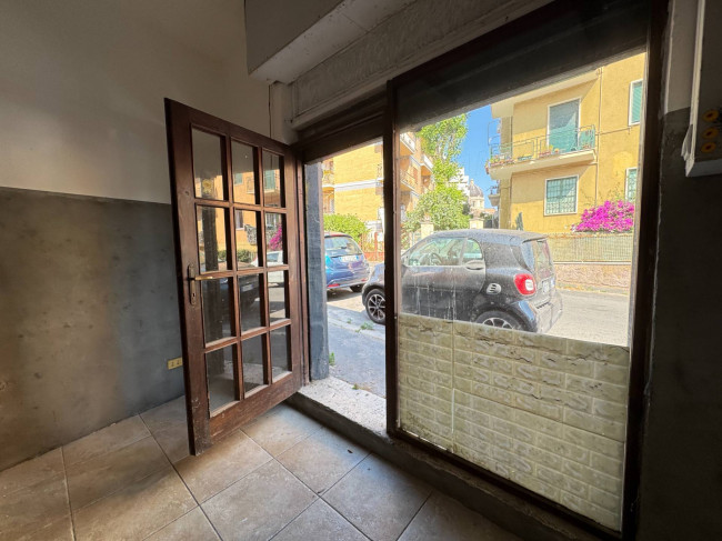 Locale Commerciale in affitto a Roma