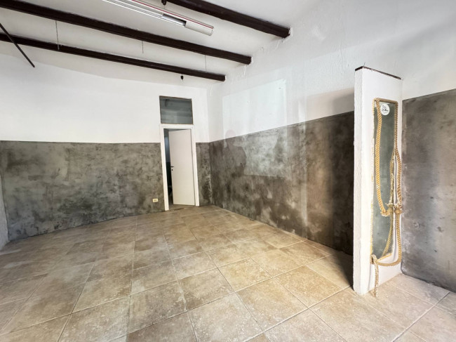 Locale Commerciale in affitto a Roma