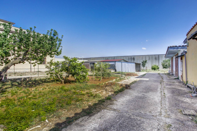 Cascina/Casale in vendita a Pomezia