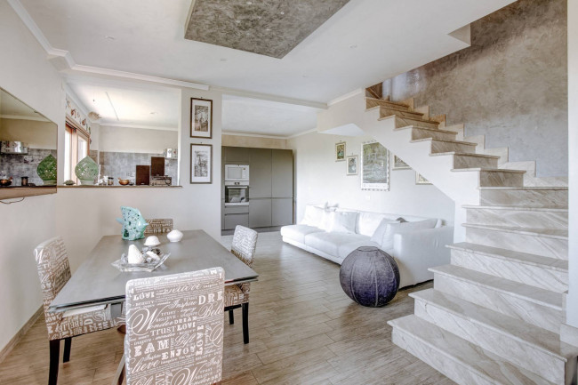 Villa o villino in vendita a Pomezia